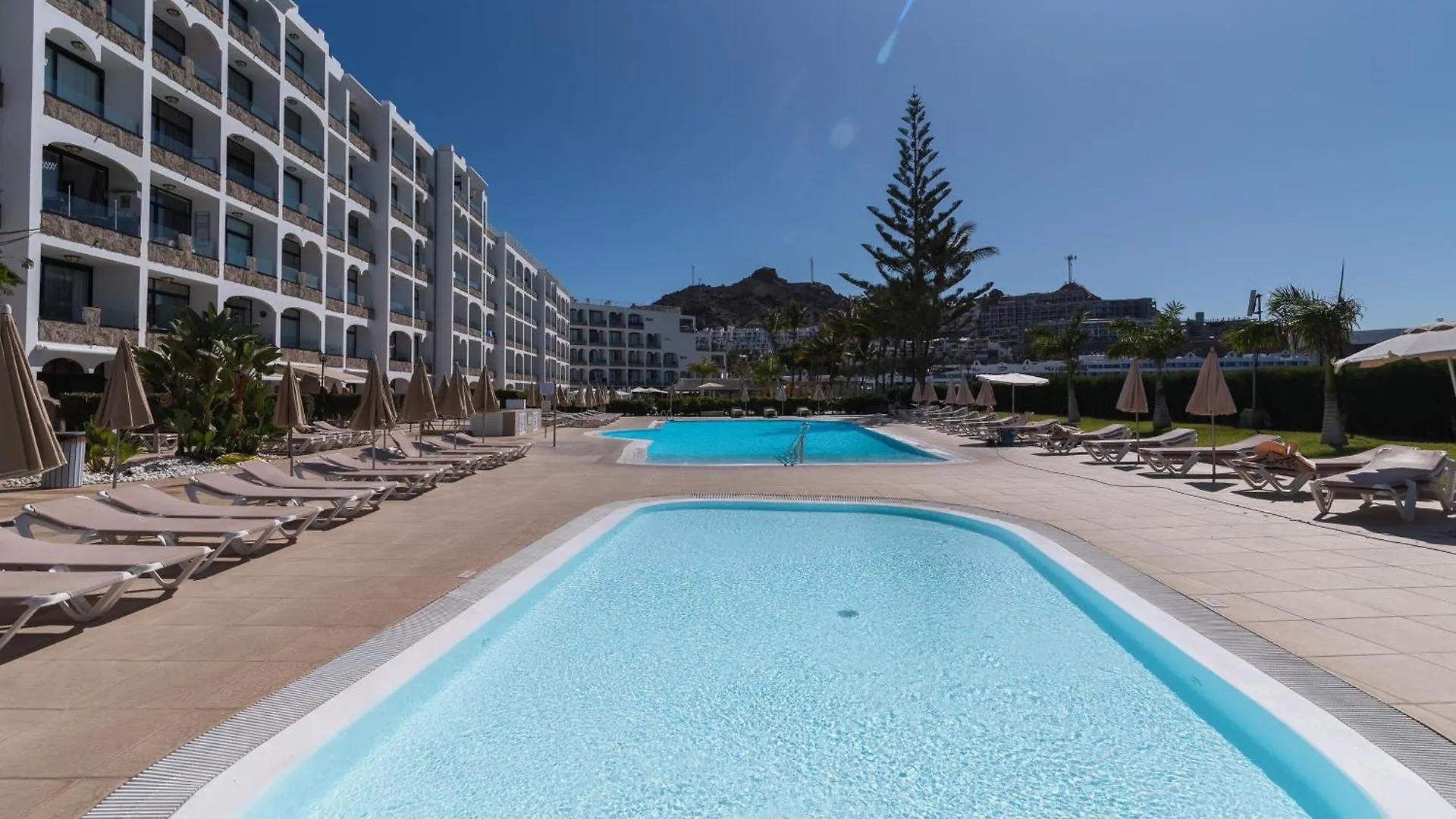 Home2Book Gorgeous Oceanfront Studio Mogan, Views